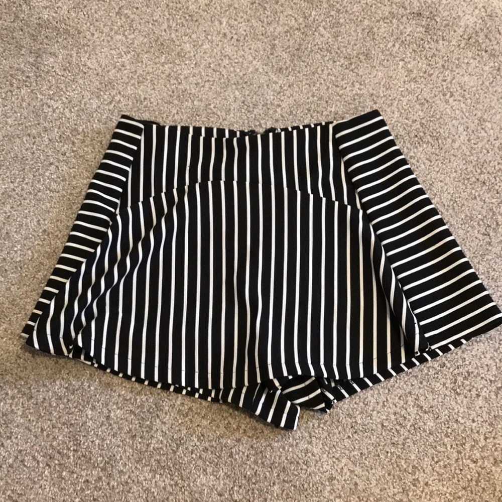 rumor skort